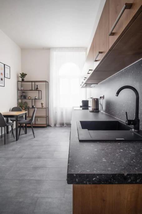 Helen Homestay Prague Palmovka Ngoại thất bức ảnh