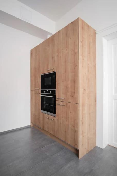 Helen Homestay Prague Palmovka Ngoại thất bức ảnh