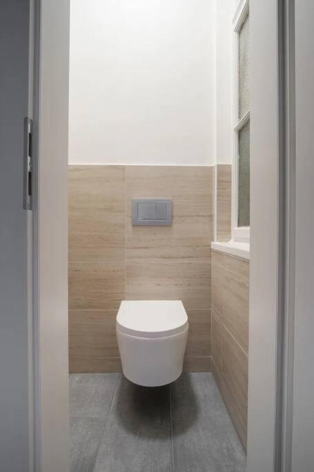 Helen Homestay Prague Palmovka Ngoại thất bức ảnh